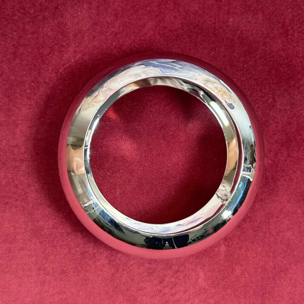 New 8 Other Reasons Bangle Bracelet in Silver metallic, chunky big - Picture 4 of 4
